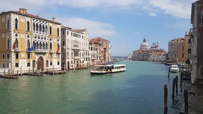 Венеция. Как дома стоят на воде? Цены на недвижимость. - YouTube