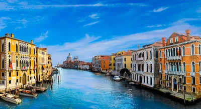Венеция ввела новые правила для туристов — что нужно знать. Читайте на  UKR.NET