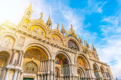 Базилика и собор сан марко в Венеции венето, Италия Редакционное Стоковое  Изображение - изображение насчитывающей львев, достопримечательностью:  201245949