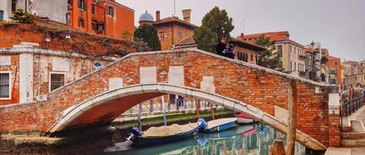 Your Guide To Venice: The City of Bridges