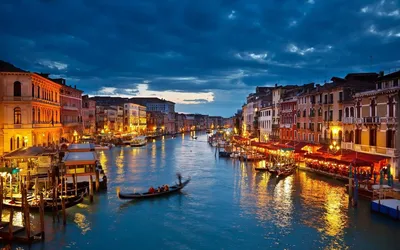 ВЕНЕЦИЯ, ИТАЛИЯ - 24 марта 2019 г.: Прекрасные здания на Гранд-Канале в  Венеции Редакционное Изображение - изображение насчитывающей романтично,  взгляд: 159968655