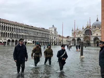 Venice tells tourists to ditch water bottles and drink from fountains | The  Independent