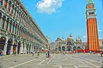 In Pictures: Venice flooded by record-high tide | Climate Crisis | Al  Jazeera