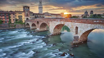Verona italy scenery adige river hi-res stock photography and images - Alamy