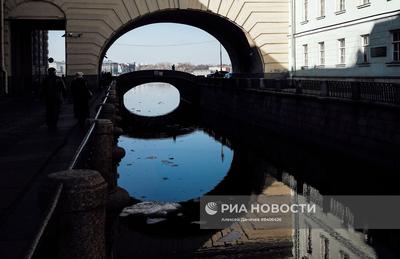 Архитектура Санкт-Петербурга, России Весна в St Редакционное Изображение -  изображение насчитывающей историческо, обваловка: 143507270