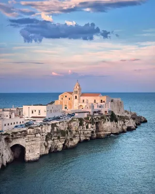Premium Photo | Vieste town on sea coast in southern italy in summer