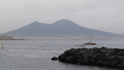 В Италии пробудился вулкан Везувий