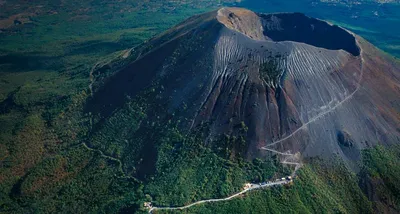 Везувий, вулкан в Италии - Землетрясения онлайн