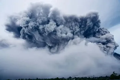 Извержение вулкана Везувия. Италия, 79 год | Фантомас - История | Дзен