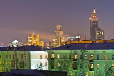 Панорамный вид и сочетание Европы с Азией — как устроен самый высокий  ресторан Екатеринбурга