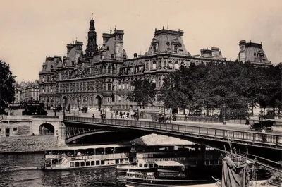 Вид на Париж из квартиры Тео на улице Лепик — Википедия