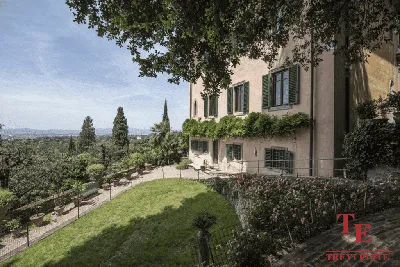 Продажа - Вилла в Lucca, Tuscany - Лукка в Италии, цена € 2 500 000 |  KF.expert
