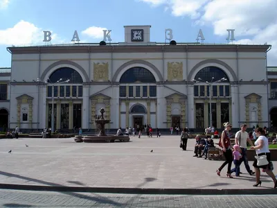 Фоторепортаж: на Витебском вокзале (старейшем в стране!) закончился первый  этап реставрации | Sobaka.ru