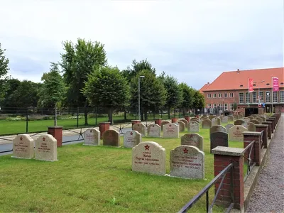 Soviet cemetery in Wittstock/Dosse | Sowjetischer Friedhof i… | Flickr