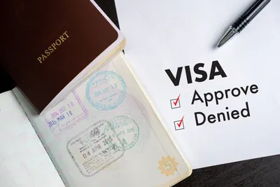Шенгенская виза во Францию для россиян: сроки, цена