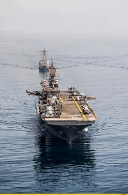 ВМС США потопили три моторные лодки йеменских хуситов в Красном море —  Медиапалуба