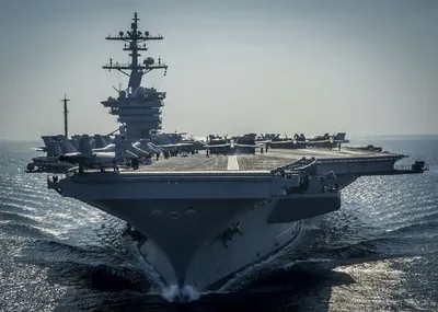 Эксперт: за три десятилетия авианосцы ВМС США утратили боевую мощь