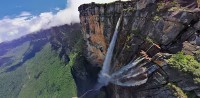 Дьяволы водопадов Iguazu изрекают в Аргентине В южной Америке Стоковое  Изображение - изображение насчитывающей туман, горло: 186443057