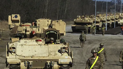 Армия США перекрашивает технику для войны с Россией | Triada Daily | Дзен