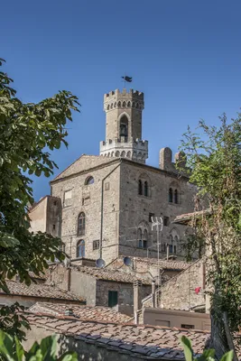 What is VOLTERRA known for? Italy walking tour | OM-1 Olympus video -  YouTube