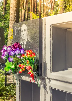 Вазы на могилу в Минске | Гранитек