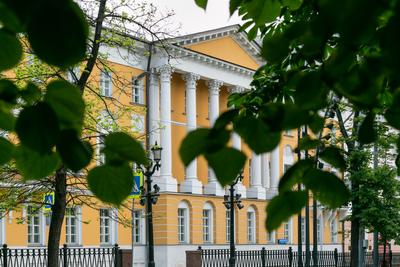 Высшая школа экономики в Москве Редакционное Фотография - изображение  насчитывающей домоводство, тип: 70178022