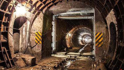 Подземный мир. Петербуржец два года тайно гулял по тоннелям метро | Люди |  Общество | Аргументы и Факты