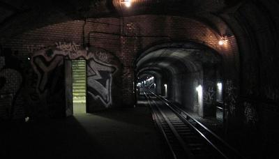 Заброшенный Тоннель Метро под Центром города! Старый перегон \"Консерва\"! -  YouTube