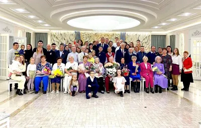 В Самаре на площади Славы сочетались браком 32 пары молодоженов - oboz.info