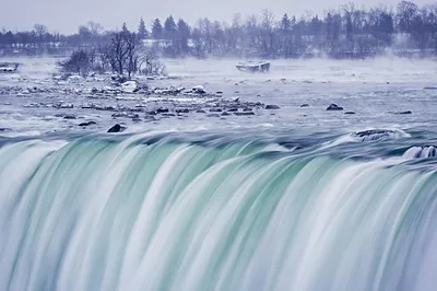 Невероятно красиво: Ниагарский водопад замерз после снежной бури: 29  декабря 2022, 19:19 - новости на Tengrinews.kz