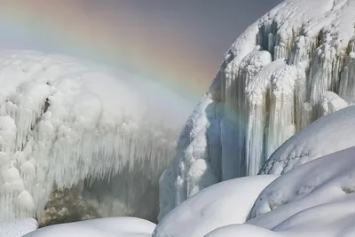 Замерзший ниагарский водопад» — создано в Шедевруме