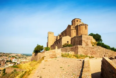 Замки Испании: 15 самых интересных древних сооружений | Миран Соболев | Дзен