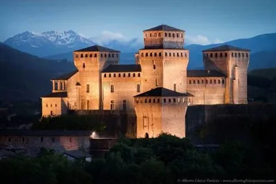 Сончино — старинный замок в самом красивом борго Италии — экскурсия на  «Тонкостях туризма»