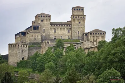 Средневековые замки Италии - Ле-Кастелла Калабрия Стоковое Изображение -  изображение насчитывающей крепость, европа: 163983275