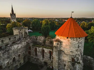 Стамериенский замок - Отчаянные путешественники из Латвии