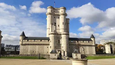 10 самых красивых замков Франции, которые можно купить :: Элитная  недвижимость :: РБК Недвижимость