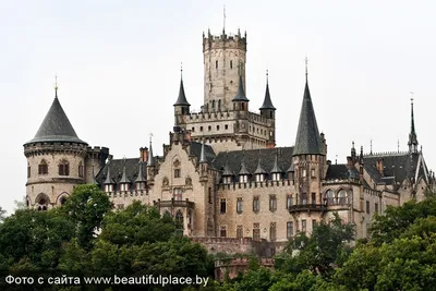 Туризм в Германии. Знаменитые замки. Замок Мариенбург описание фото
