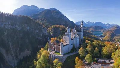 Замок Нойшванштайн в Баварии осенью | Самые красивые замки Германии -  YouTube
