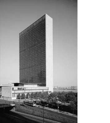 Хотя штаб-квартира ООН расположена в Нью-Йорке, Организация имеет  представительства по всему миру и работает для всех.. | ВКонтакте