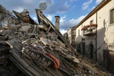 Землетрясение в Италии - YouTube