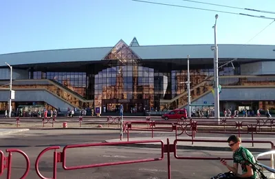 Фото: Минск-Пассажирский, железнодорожный вокзал, Мінск, Прывакзальная  плошча, 5 — Яндекс Карты