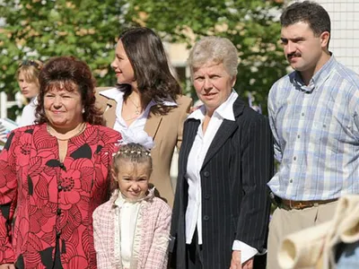 Как выглядит официальная жена Лукашенко: новые подробности о семье, трех  сыновьях и любовницах Бацьки - | Диалог.UA