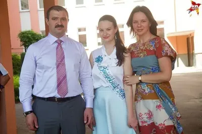 Первый вице-президент НОК Виктор Лукашенко с семьей принял участие в акции  \"Наши дети\"