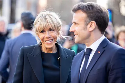 Брижит Макрон: женщина, стоящая за президентом Франции | MARIECLAIRE