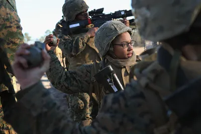 Боевая подготовка женщин-морских пехотинцев США (Фото) | \"Незнакомка\" | Дзен