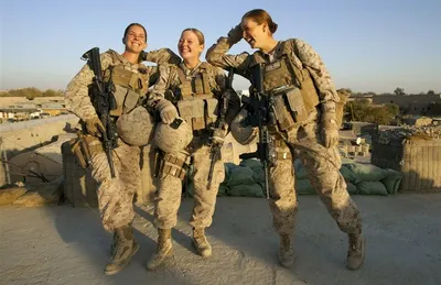 SEMPER FI Ladies - Female Marines / Afghanistan 2010 / Женщины на войне