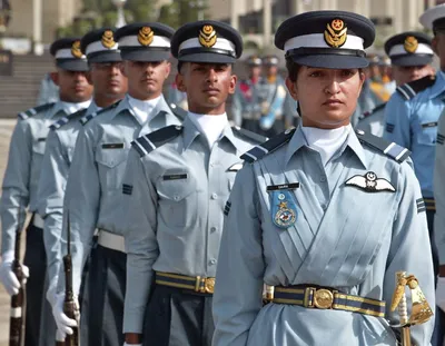 Место ли женщины в армии: как служат в США, России и Израиле | Smapse News:  Образование и наука | Дзен