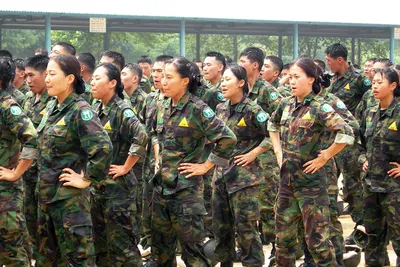 310 тысяч женщин служат в российской армии