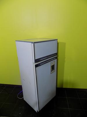 Холодильник Зил (Москва) | Ретро холодильник, Ретро, Холодильник