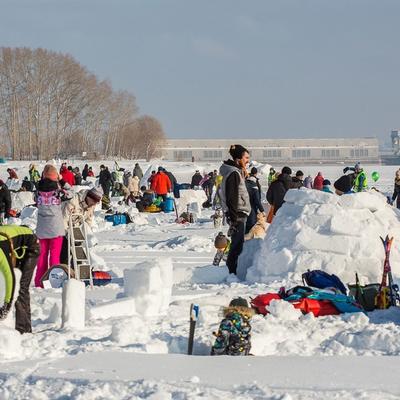 Зима пришла в Новосибирск: фоторепортаж с заснеженных улиц